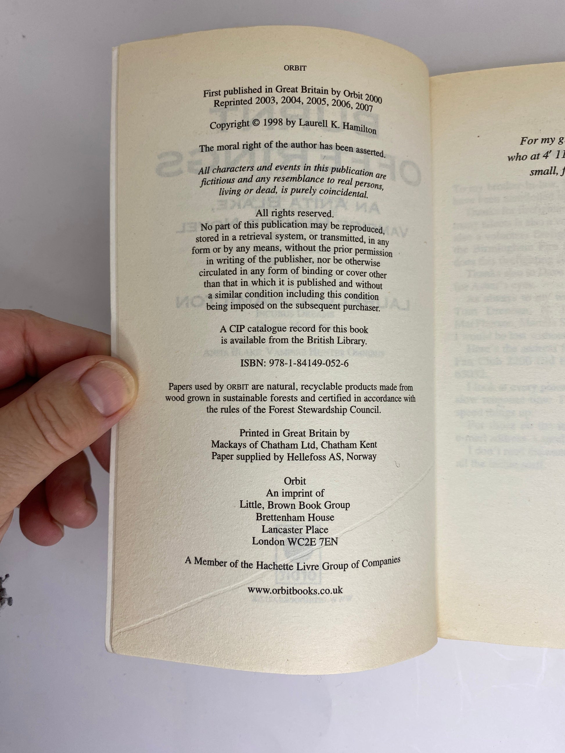 Burnt Offerings by Laurell K. Hamilton, book 7 in the Anita Blake, Vampire Hunter series, ISBN: 9781841490526, infopagina