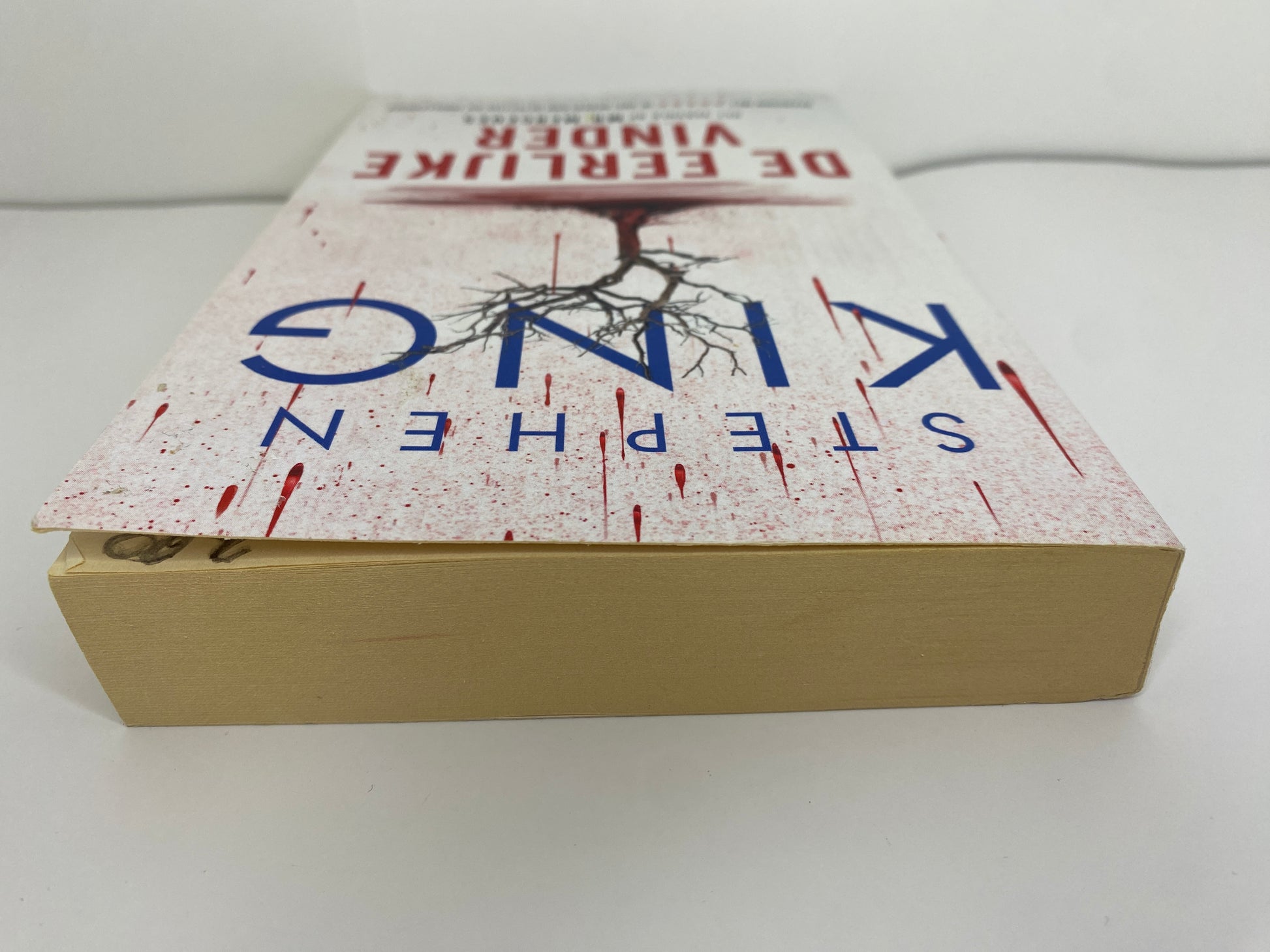 De Eerlijke Vinder van Stephen King, boek 2 in de Bill Hodges trilogie, ISBN: 9789021026039, bovenkant