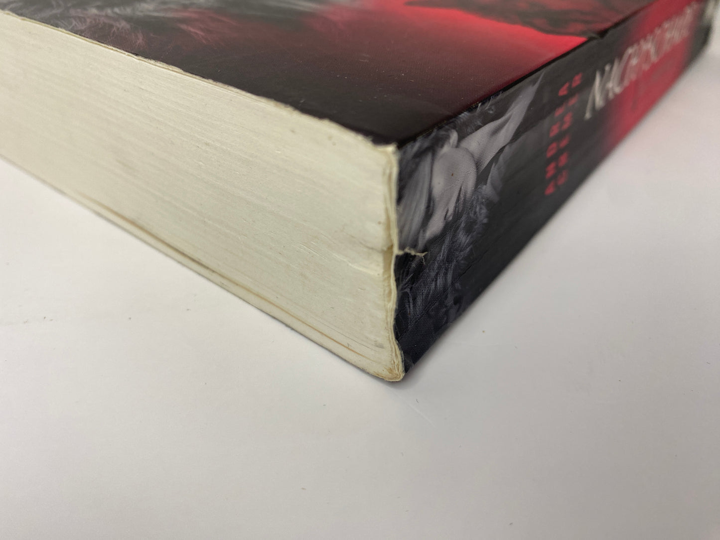 De Eindstrijd, boek 3 in de Nachtschade serie van Andrea Cremer, ISBN: 9789022560273, beschadiging rug
