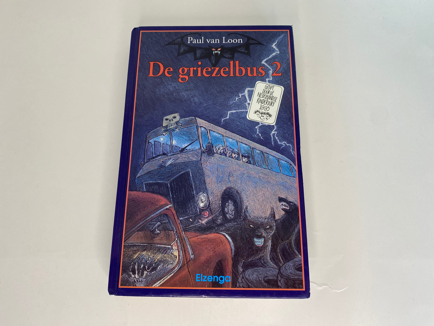 Griezelbus 2  van Paul van Loon, De Griezelbus boek 2, ISBN: 9789066921313,  voorkant
