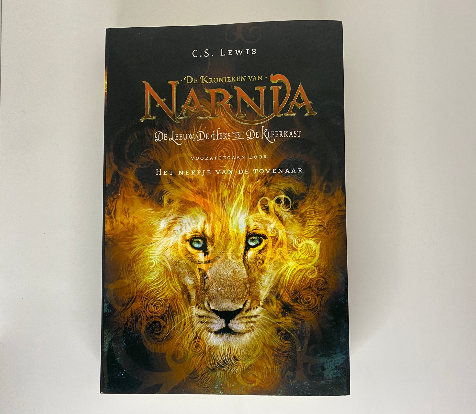 De Leeuw, De Heks, en de Kleerkast van C.S. Lewis, ISBN: 9789043511728 voorkant