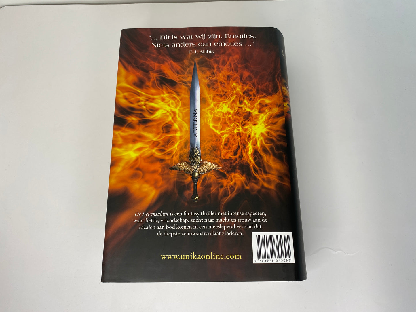 De Levensvlam van  E.J. Allibis ISBN: 9789078345695, achterkant