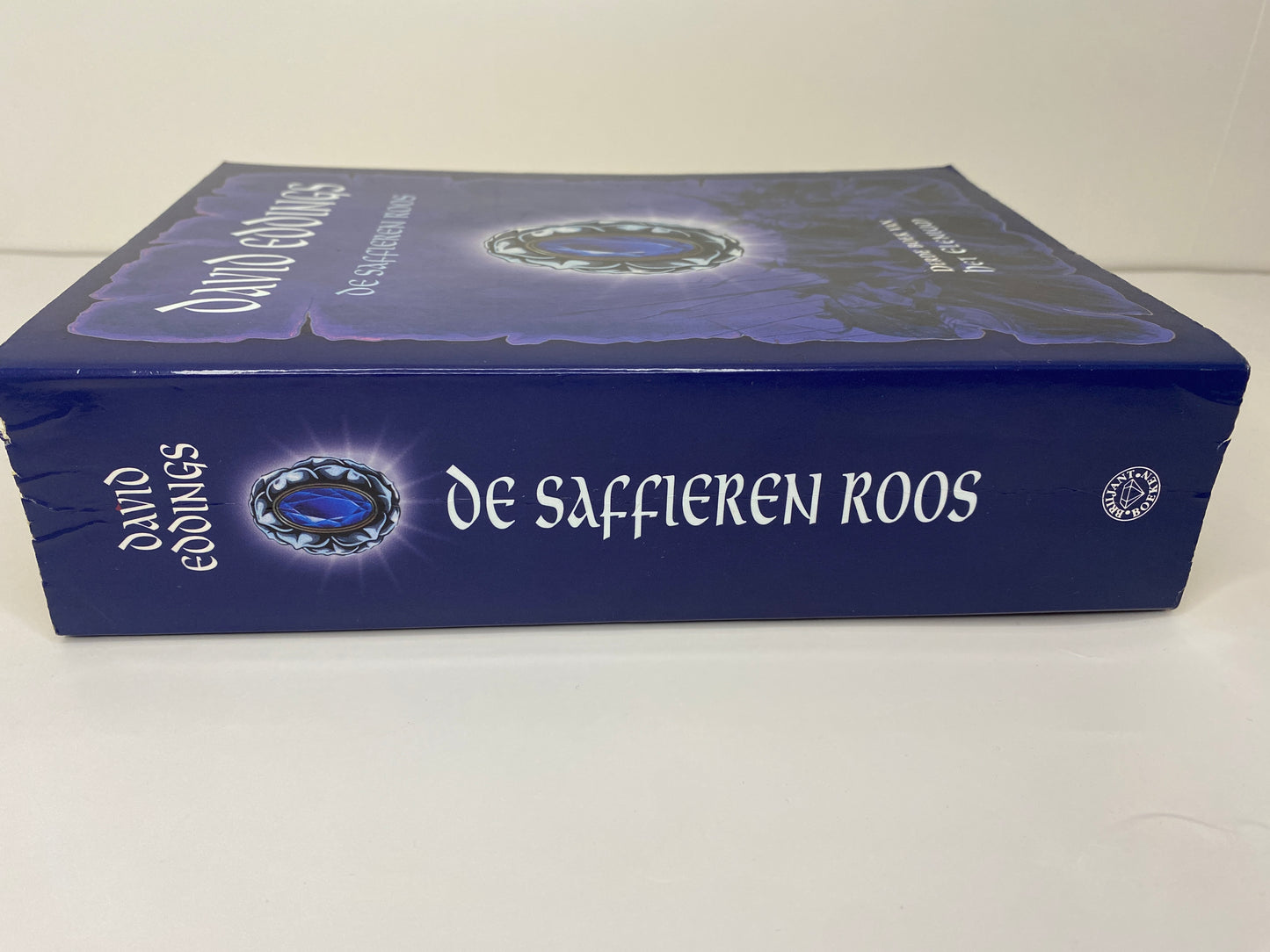 De Saffieren Roos van David Eddings, boek 3 van Het Elenium, ISBN: 9789089681706 rug