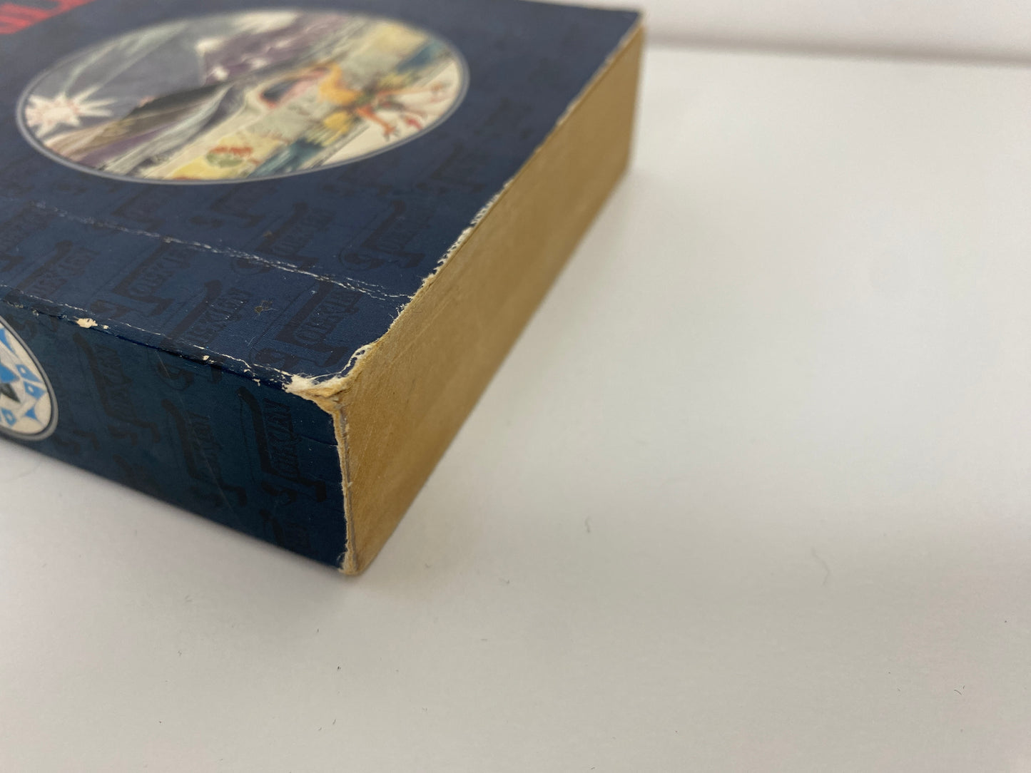 De Silmarillion by J.R.R. Tolkien, ISBN: 9027410437 beschadiging onderkant rug