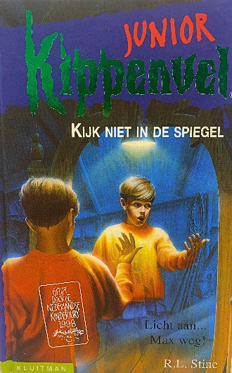 Kijk Niet In De Spiegel van R.L. Stine, boek 1 in de Kippenvel Junior serie
