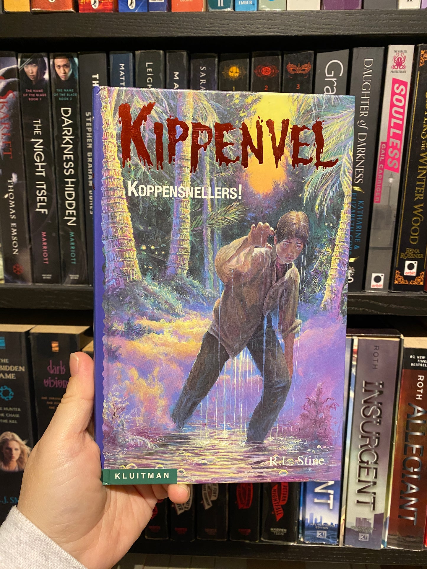 Koppensnellers! van R.L. Stine, boek 22 in de Kippenvel, ISBN: 9789020623345, sfeerbeeld