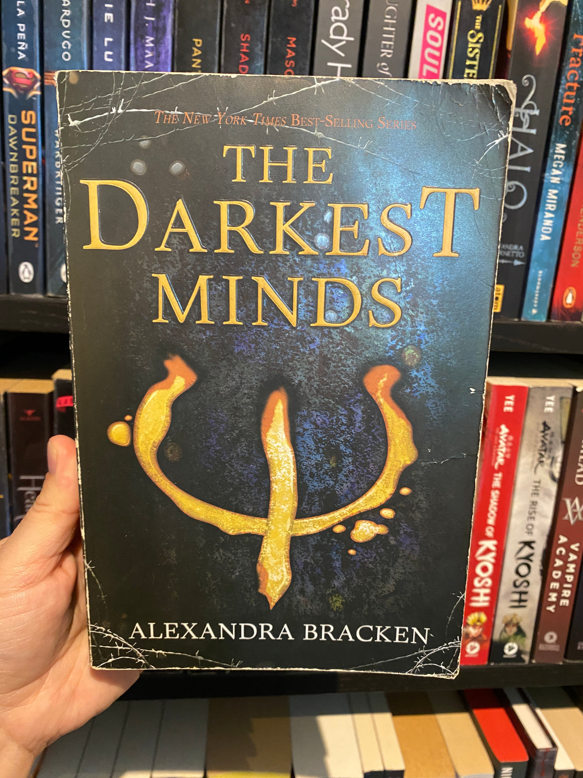 The Darkest Minds by Alexandra Bracken, ISBN: 9781423159322, sfeerbeeld