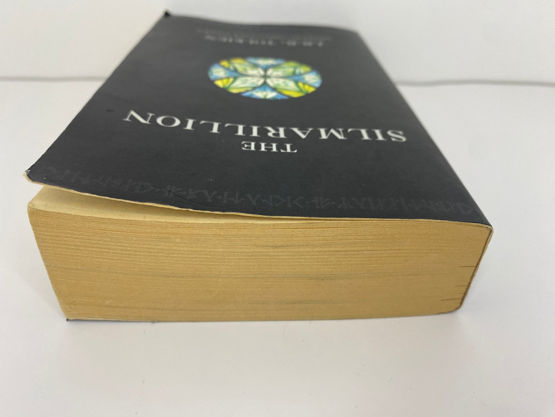 The Silmarillion by J.R.R. Tolkien, ISBN: 9780261102736, bovenkant
